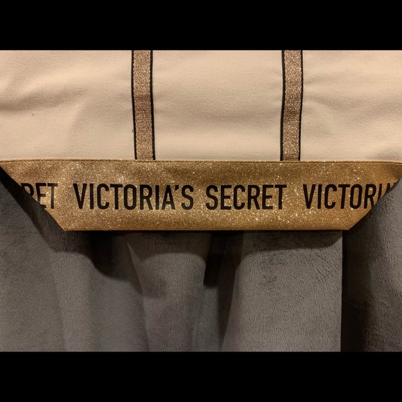 NWT Victoria Secret Glitter Tote - Picture 2 of 8